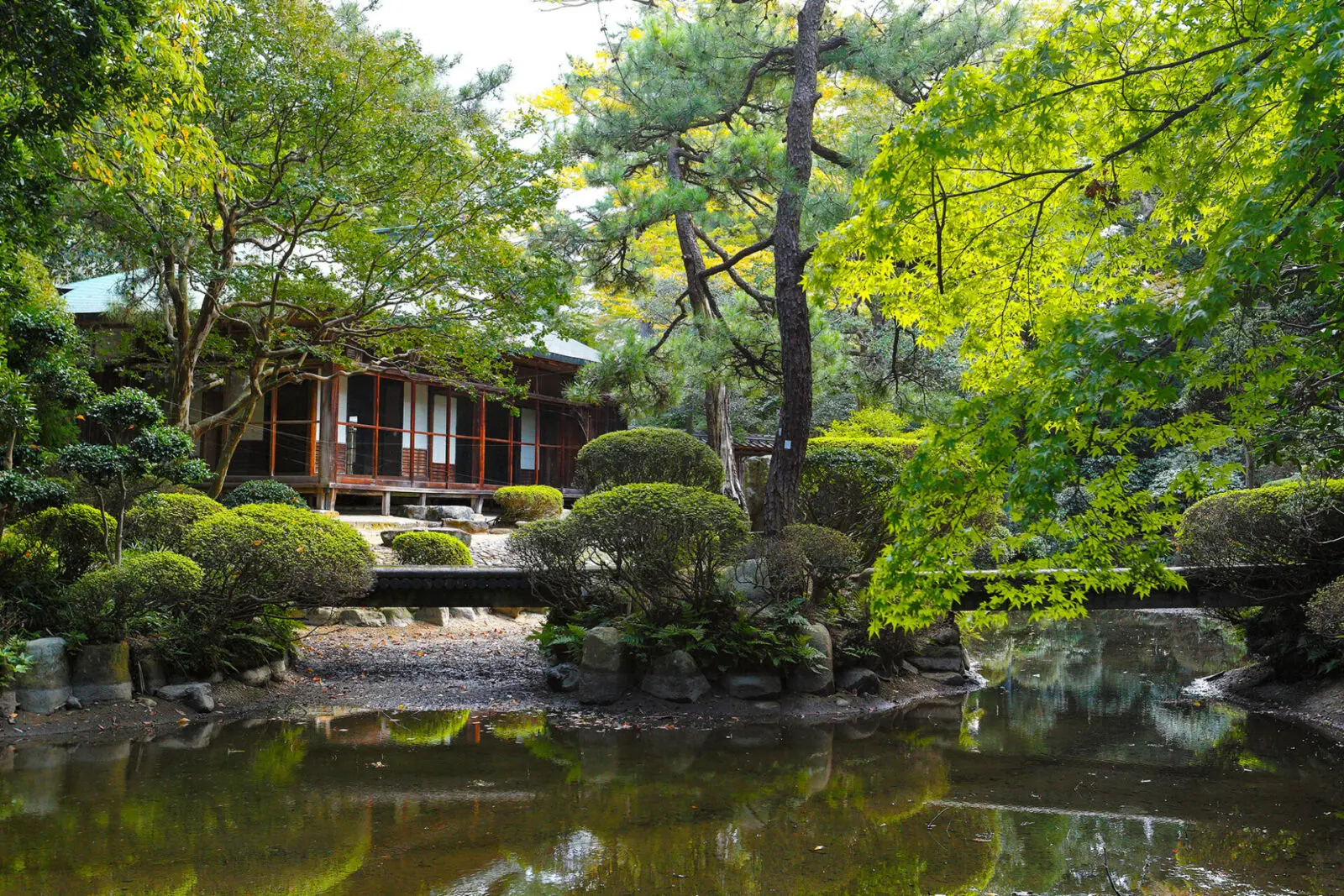 敦贺红砖仓库Tsuruga Tourism Association