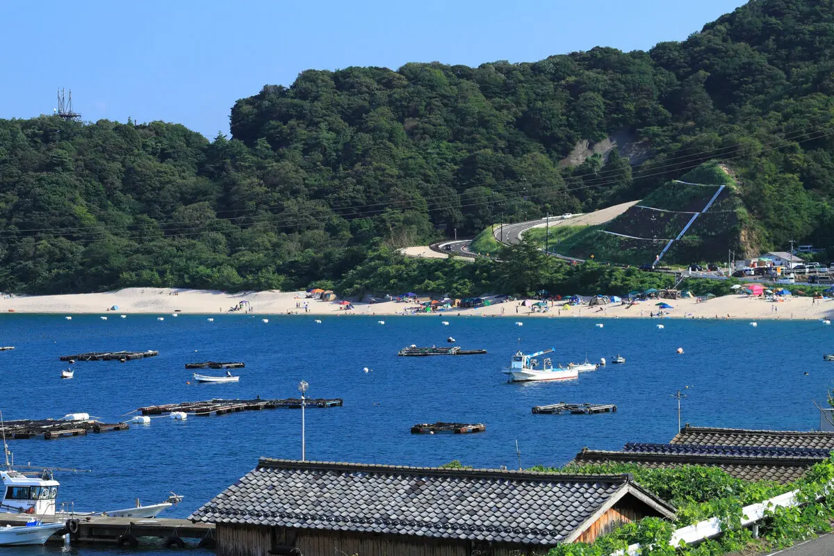 手 の 浦 海水 浴場