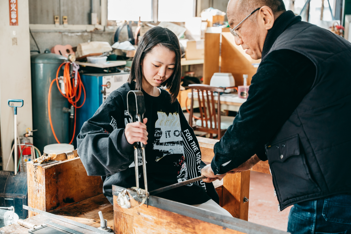 吹きガラス体験 - 旅する港町つるが 敦賀観光公式サイト