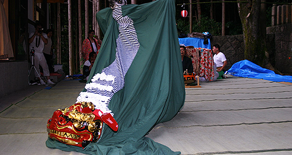 赤崎獅子舞（八幡神社（赤崎）） 〈9月〉